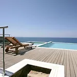 Villa Karavi *