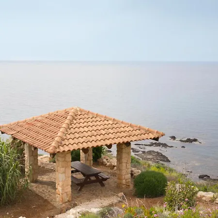 Karavi Villa *